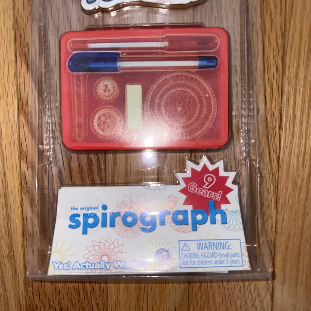 NIB World's Smallest Original Spirograph‎ With 9 Gears